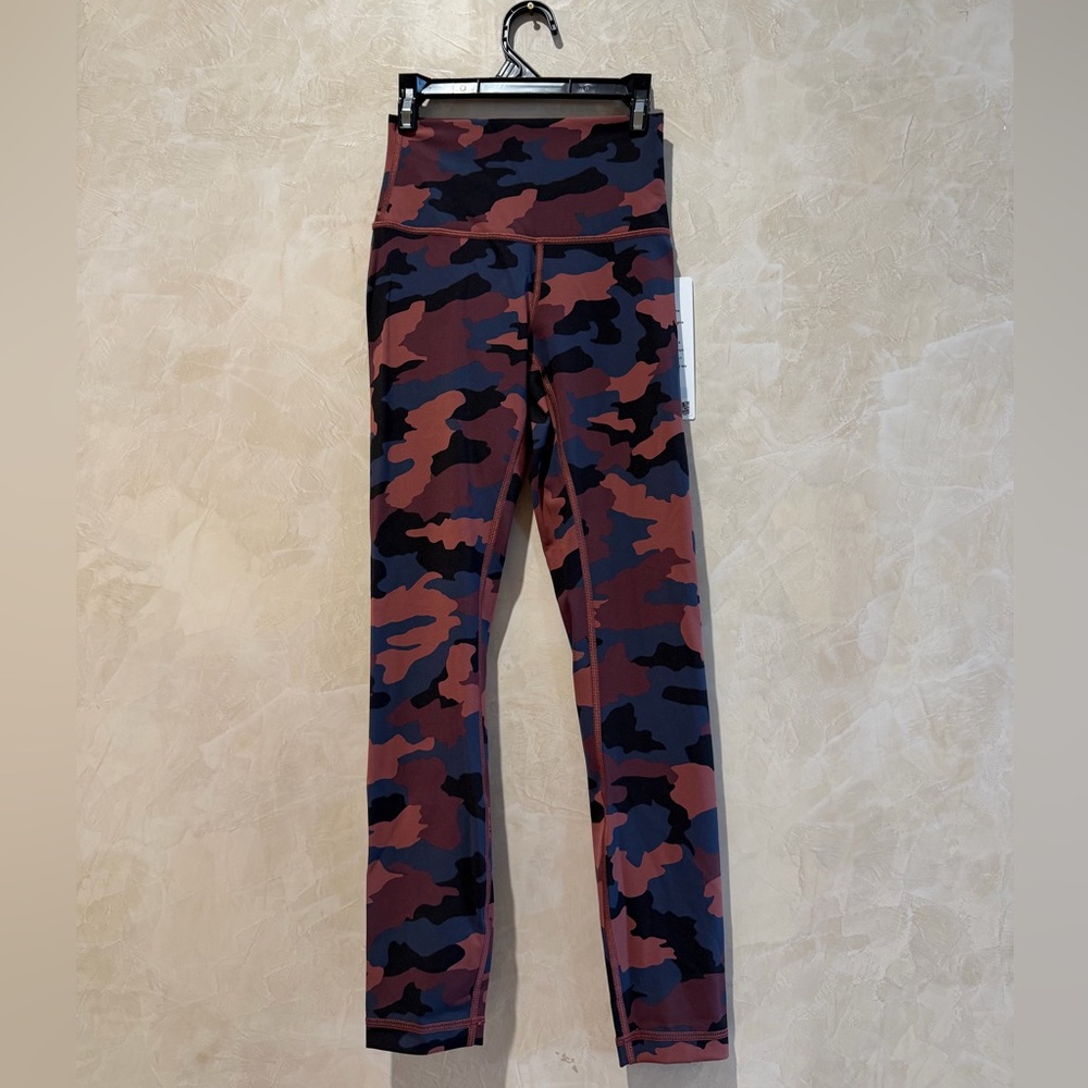NWT Lululemon Wunder Under 25” Sz 2